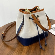 Bolsa Bucket Feminina com Alça Ajustável e Fecho de Cordão