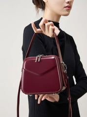 Bolsa Tiracolo Feminina de Couro Genuíno - Elegância e Praticidade