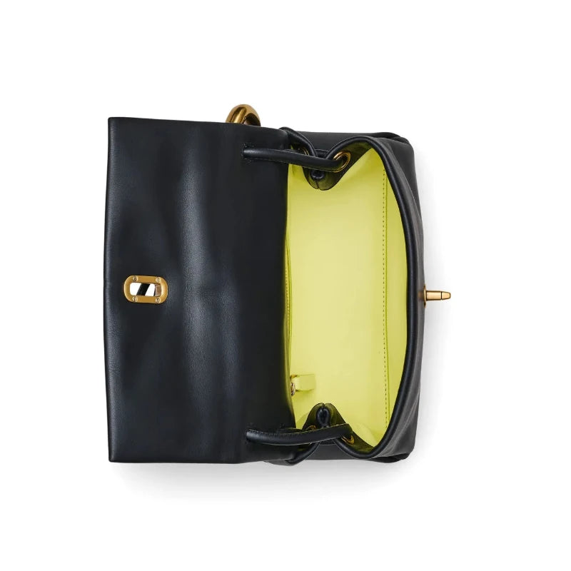 Bolsa Baguete Feminina de Couro Genuíno com Fecho Dourado