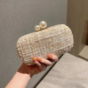Clutch de Pérolas e Tweed com Corrente