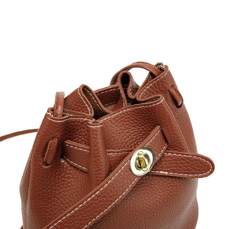 Bolsa Bucket Feminina com Alça Ajustável e Grande Capacidade