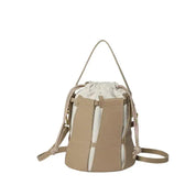 Bolsa Bucket Feminina com Emenda em Couro e Alça Cruzada